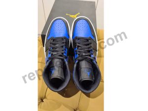 1 Air Jordan 1 Mid ‘Hyper Royal’ Reps