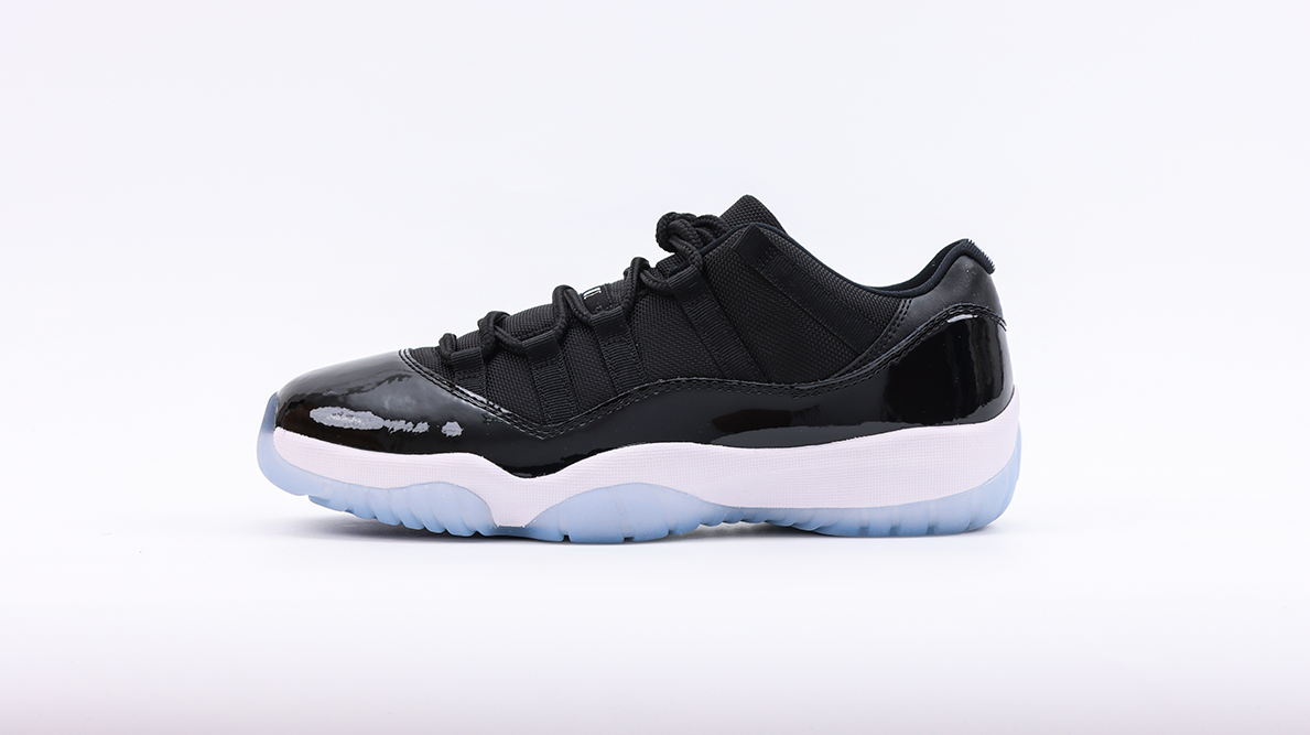 Air Jordan 11 Retro Low Space Jam Reps-03