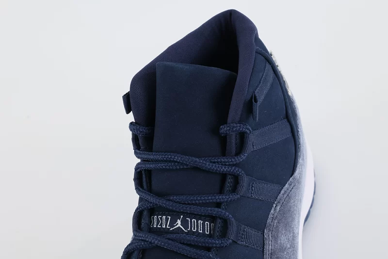 Air Jordan 11 Retro Midnight Navy Velvet Reps-03