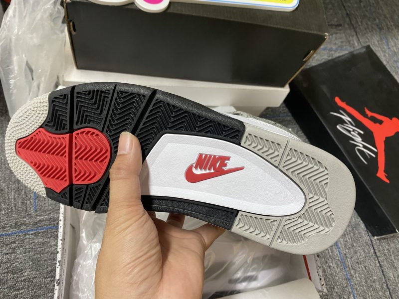 Air Jordan 4 Retro OG White Cement Reps-04