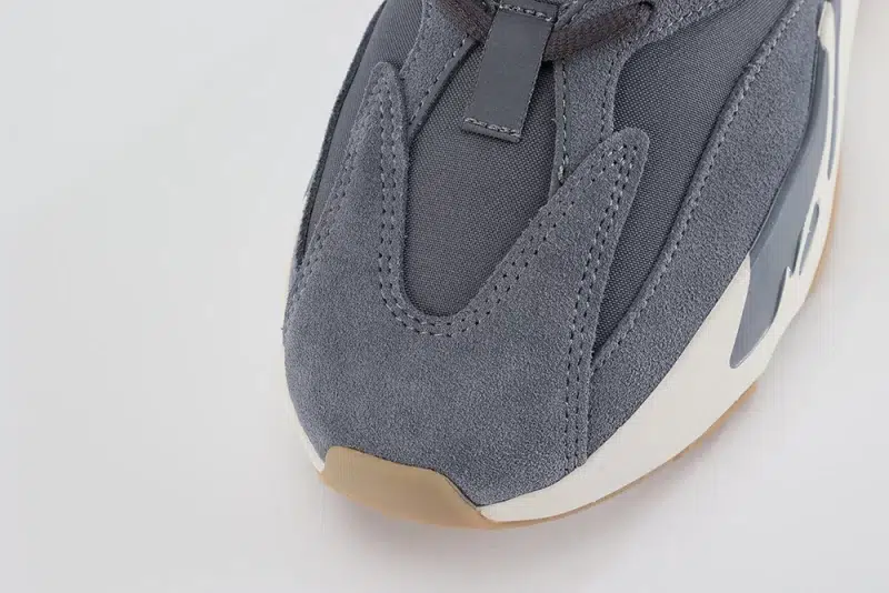 Yeezy Boost 700 Magnet Reps-04