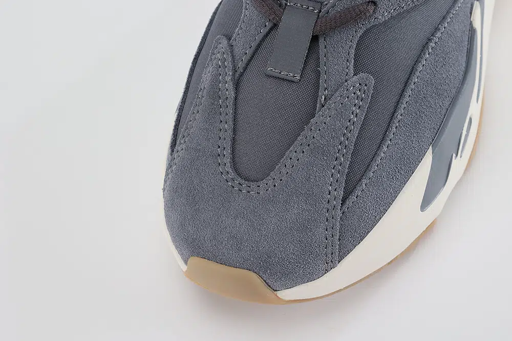 Yeezy Boost 700 Magnet Reps-04