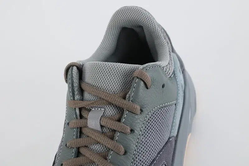 Yeezy Boost 700 Teal Blue Reps-02