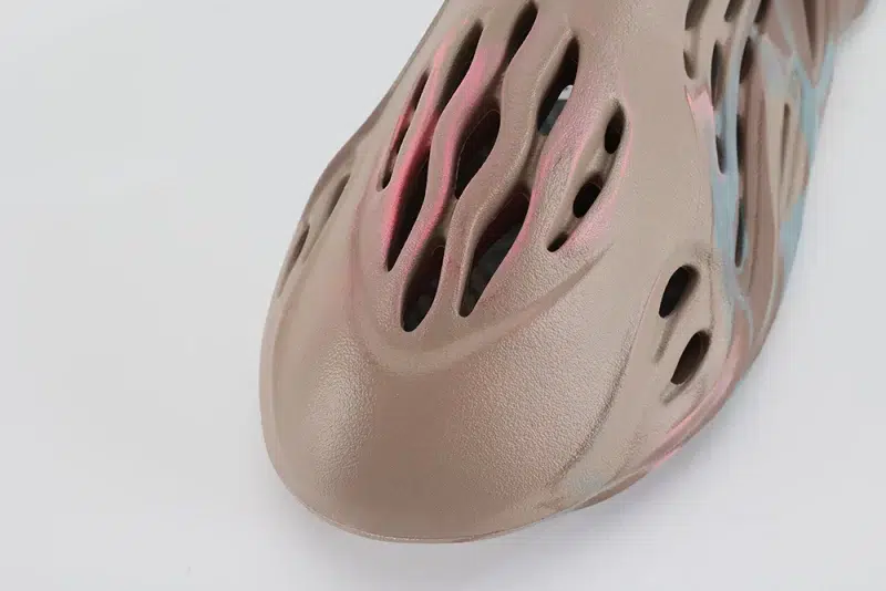 Yeezy Foam Runner MX Sand Grey Reps-01