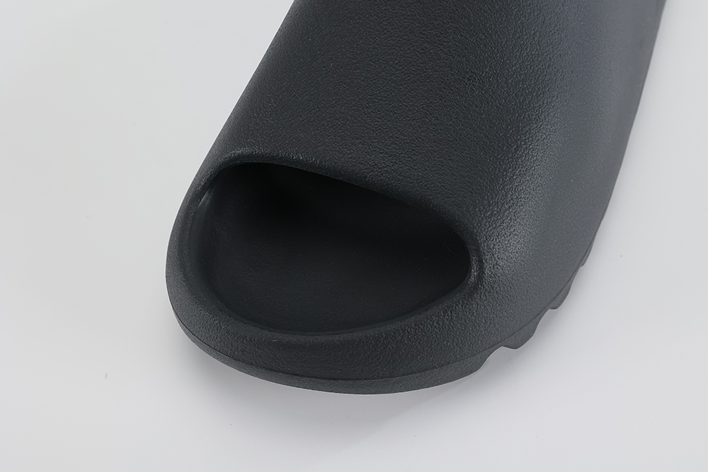 Yeezy Slides Onyx Reps-01