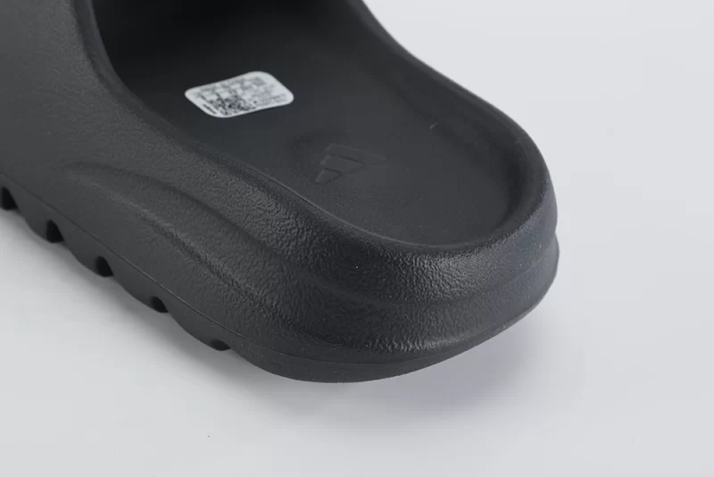 Yeezy Slides Onyx Reps-03