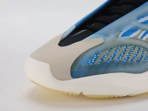 yeezy-700-v3-arzareth-replica-4.webp