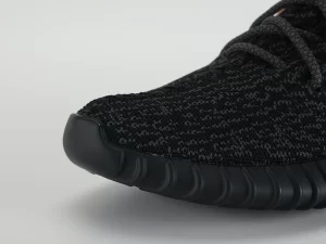 yeezy-boost-350-pirate-black-2022-replica-11.webp