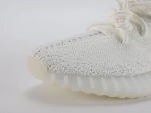 yeezy-boost-350-v2-cream-white-triple-white-replica-4.webp