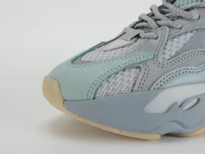 yeezy-boost-700-v2-Inertia-replica-5.webp