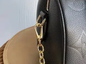 12FDD653-D851-C8F3-C4EC-FF434FF466DF