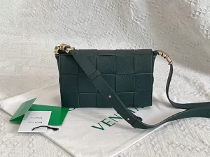 Cassette Green Leather Crossbody Bag