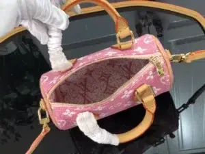 8F0C4A7D-1F26-5E43-7020-75826FF4EE8E